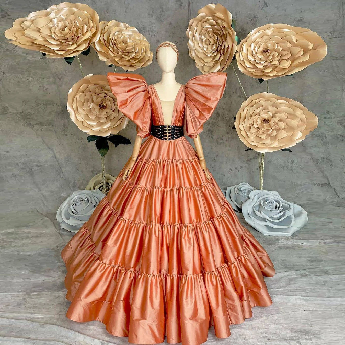 

Retro Elegant Prom Dresses Ruffles Puff Sleeves Pleated Ball Gown Women Evening Party Night Gowns Plus Size Custom Free Shipping
