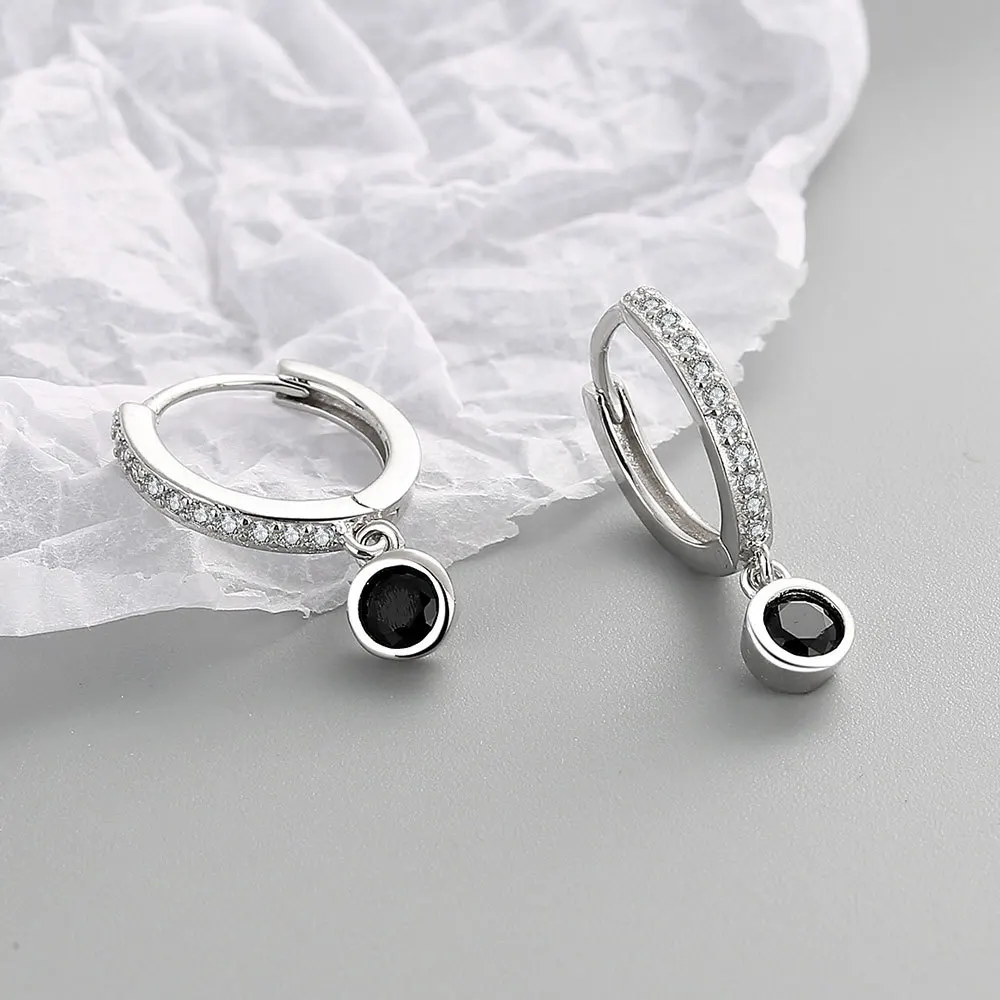 

Женские серьги-гвоздики из серебра 925 пробы с цирконом