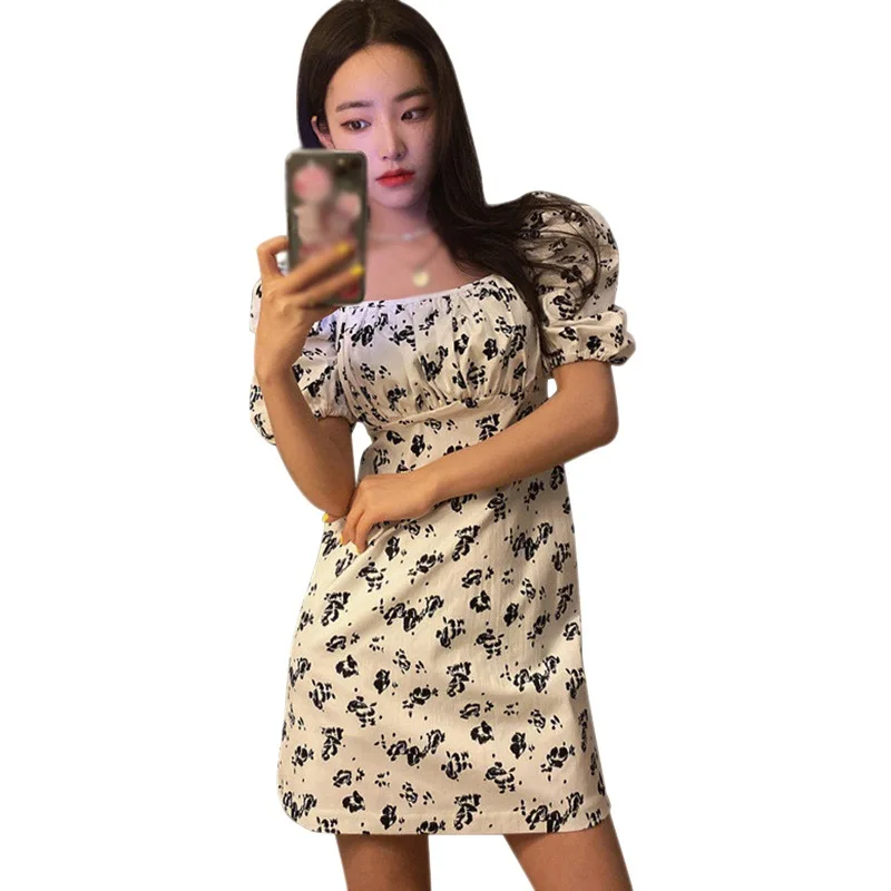 

Женское винтажное платье с коротким рукавом и квадратным вырезом