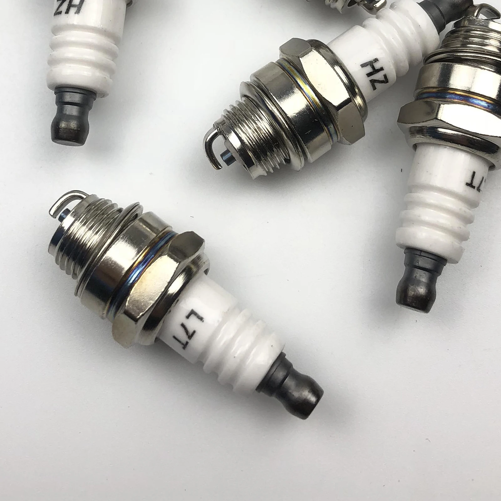 

5pcs Metal Spark Plug for 2 Stroke 47cc ATV Mini Scooter Chainsaw Strimmer