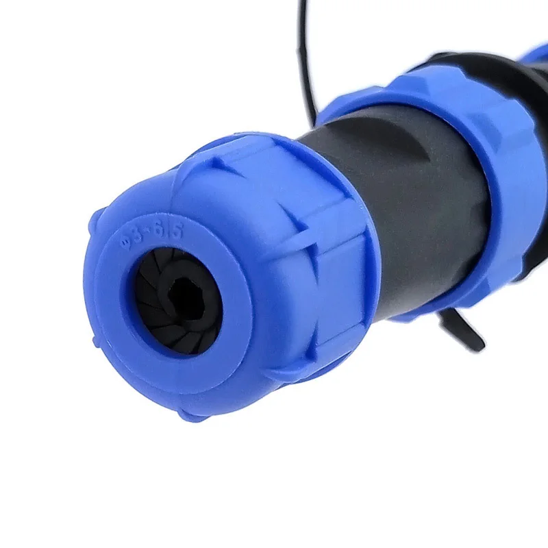 

Dust-proof Plug Socket Replacement Copper Connector Thermoplastic Waterproof