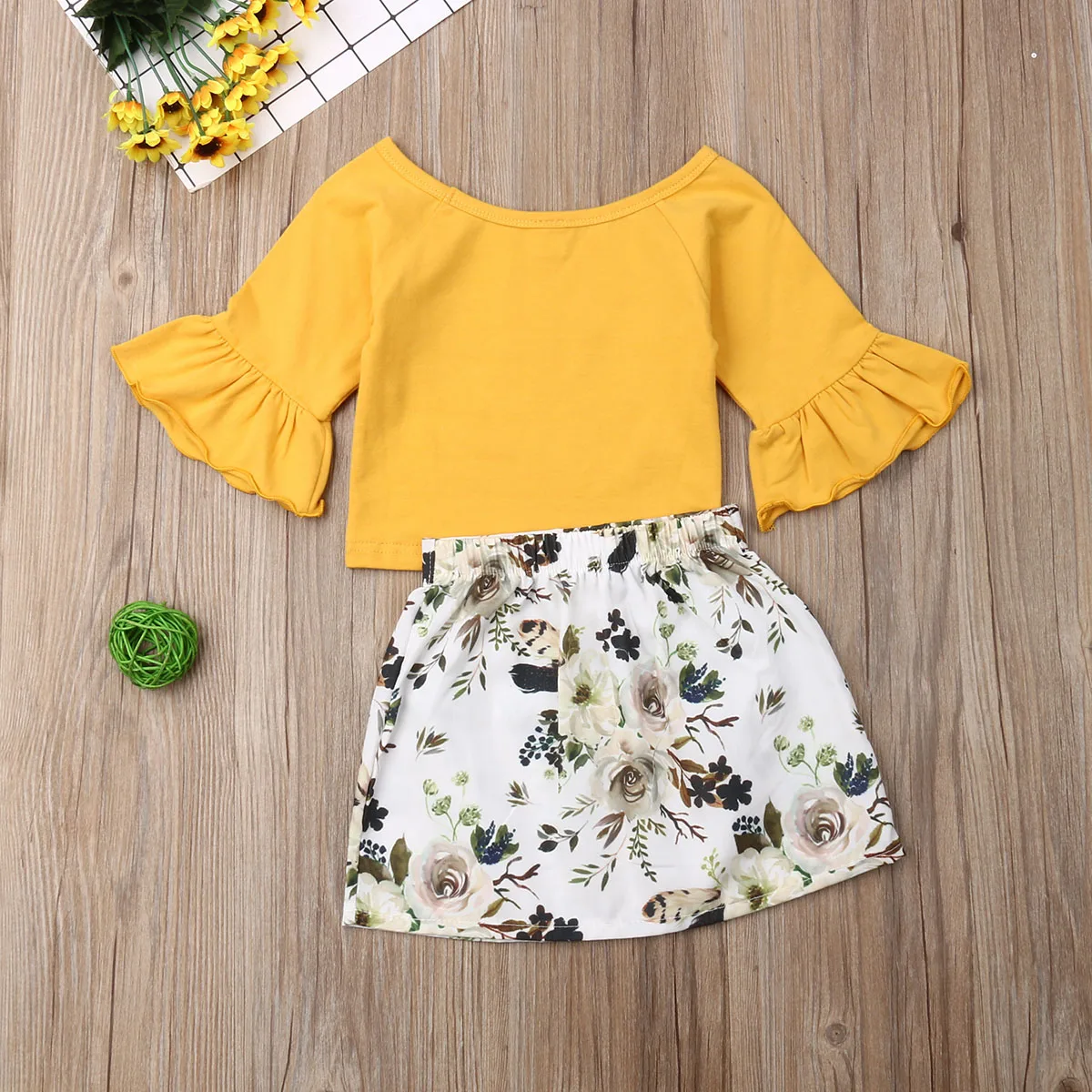 Комплекты одежды для новорожденных и маленьких девочек желтая футболка с