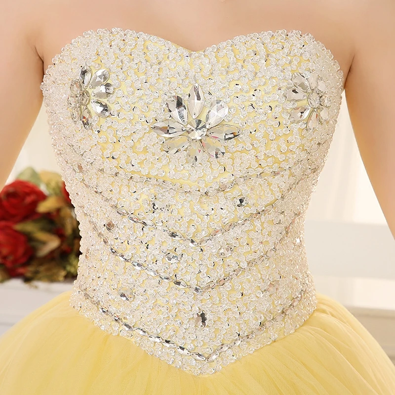 Очаровательные платья Quinceanera желтого цвета украшенный блестками и бисером