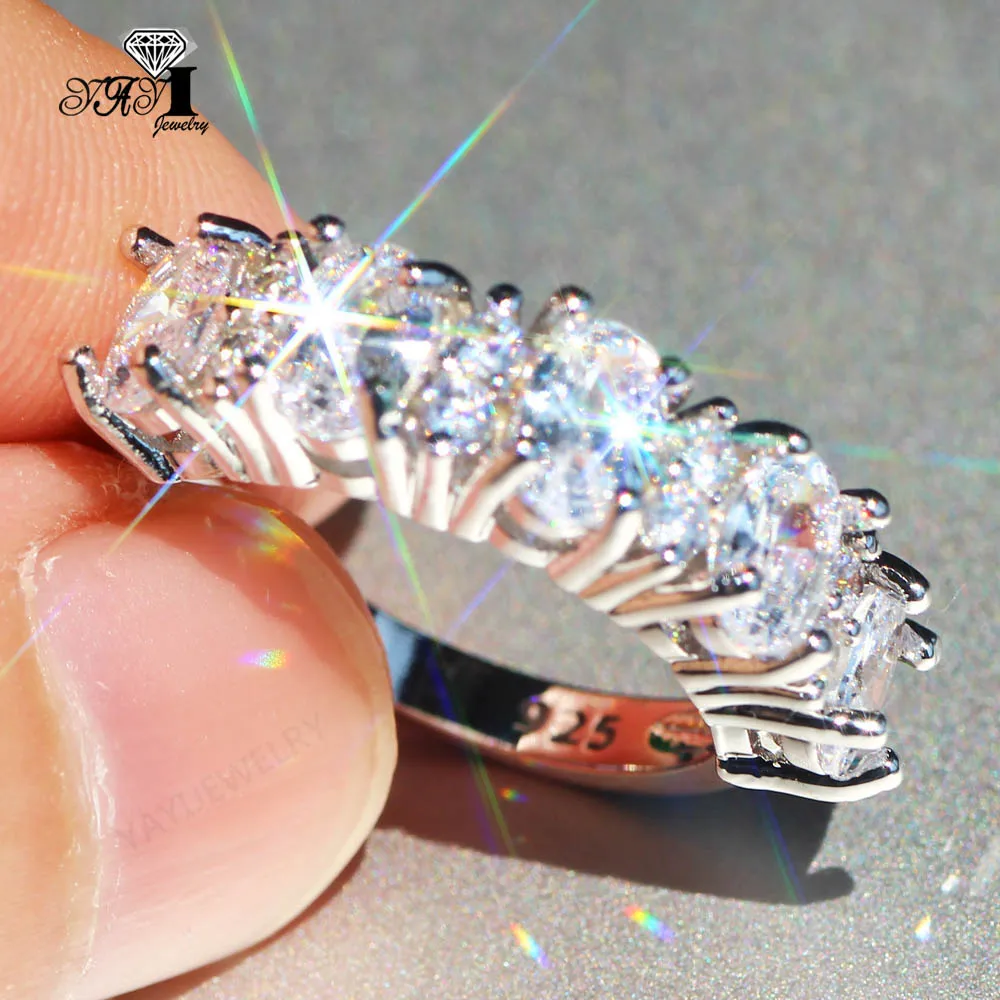 Женское кольцо из серебра 925 пробы с натуральным муассанитом | Украшения и