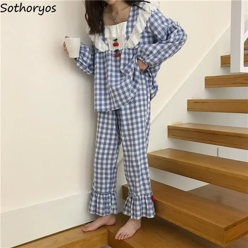 

Пижамный комплект женский с длинным рукавом и брюками, повседневная клетчатая одежда для сна с кружевным квадратным воротником, милая Студенческая Милая домашняя одежда для отдыха, Новинка