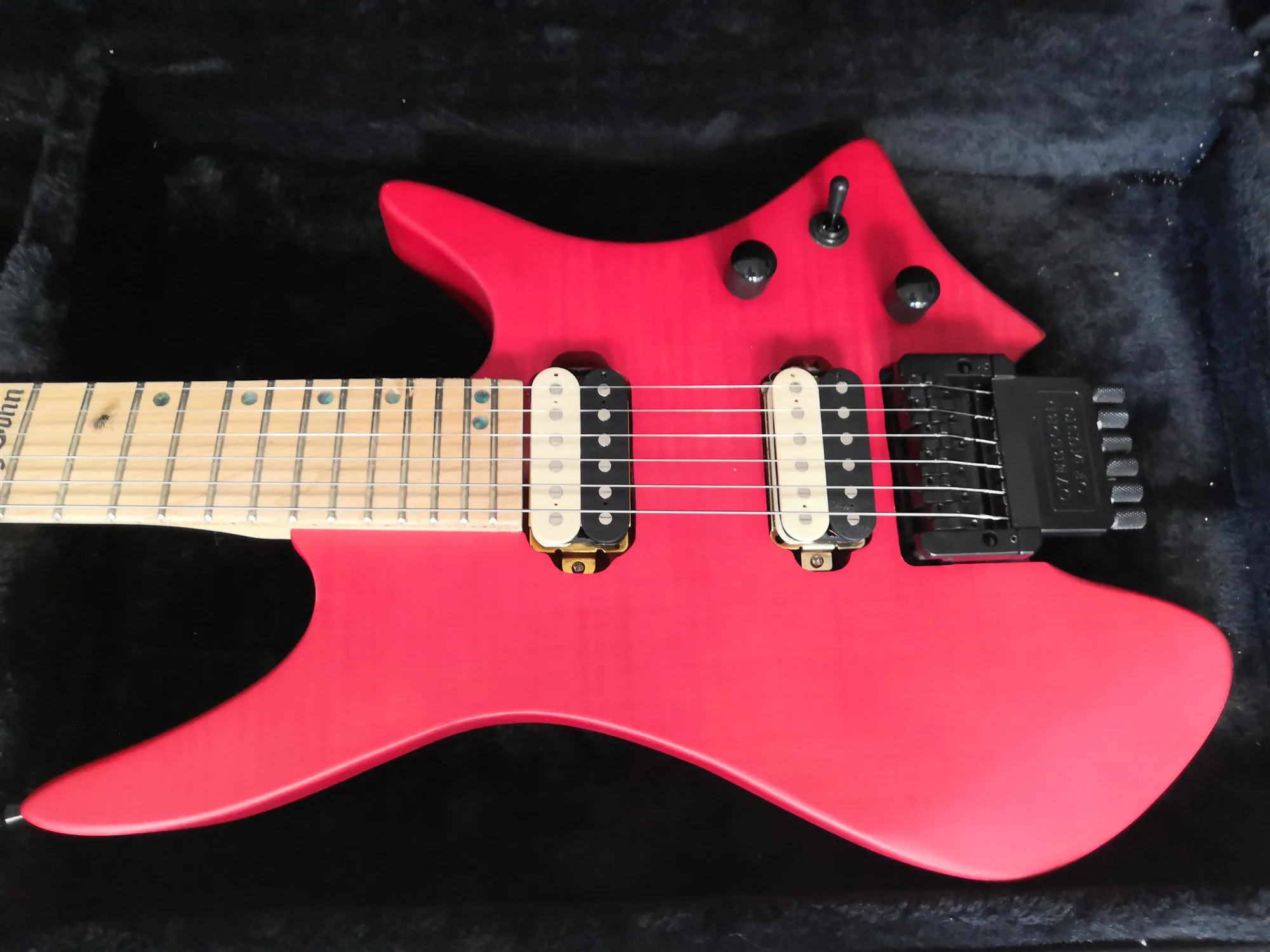 Электрическая гитара без головы красная имитация глянцевого покрытия 24 лада