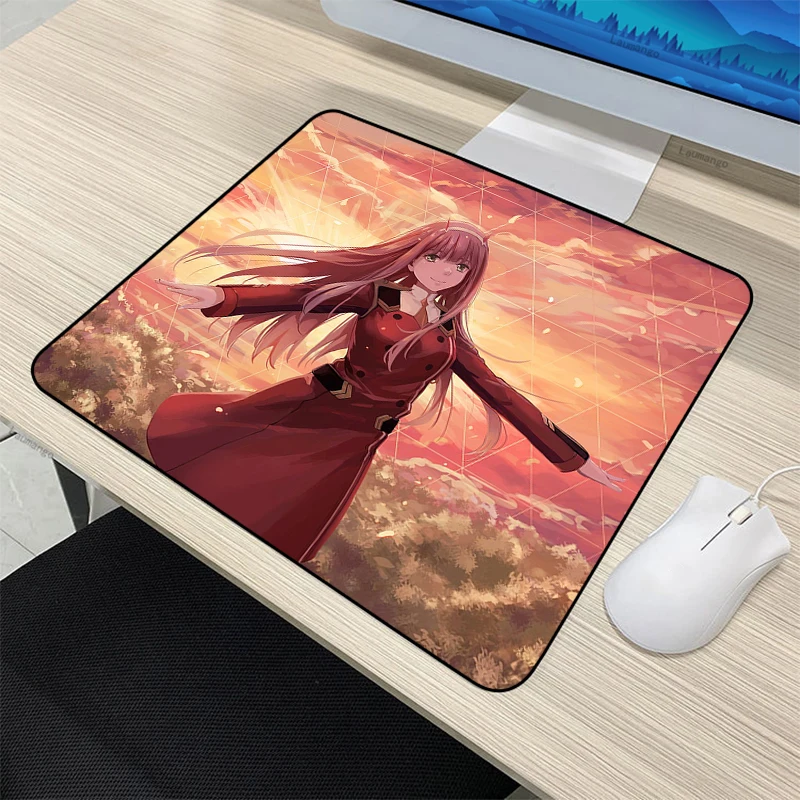 

Настольный игровой коврик для мыши Csgo, милый Настольный коврик для мыши с рисунком аниме ZERO TWO аксессуары для геймеров, скоростной маленький...