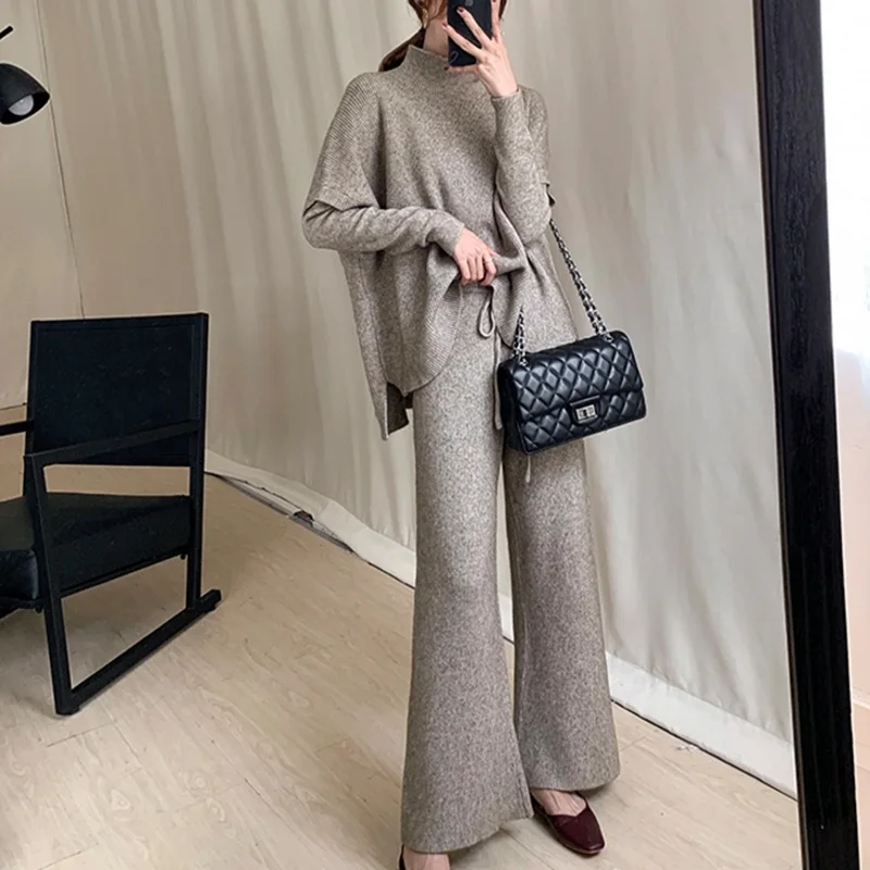 Женский трикотажный свитер с высоким воротником и длинными рукавами| |