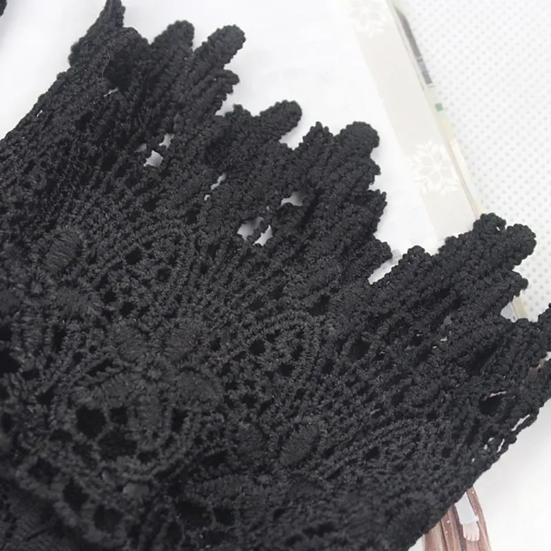 Женский свитер в Корейском стиле с декоративными манжетами и оборками на рукавах