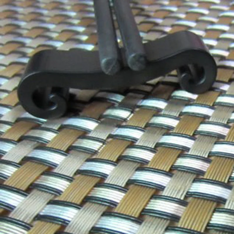 Рама для палочек из сплава поддерживает устойчивую к высоким температурам