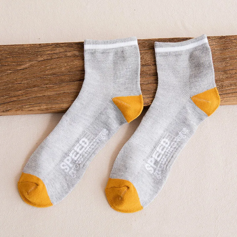 

Unisex Cute Four Seasons New Casual Socks Female Middle Tube Three Bars College Wind Striped Sock English Alphabet Harajuku Sock