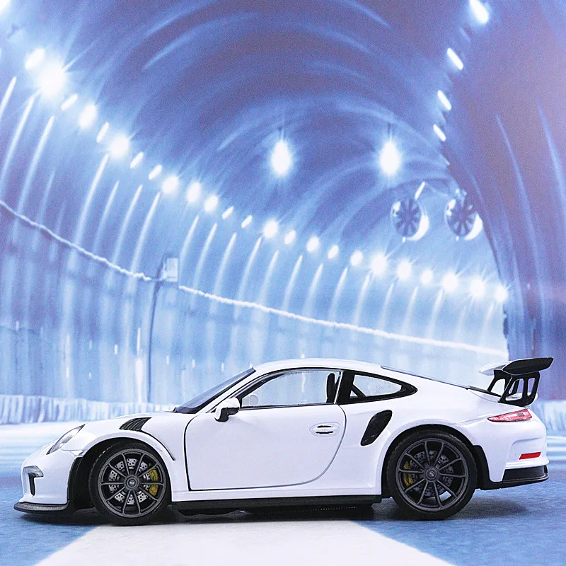 Литая под давлением модель автомобиля 1:24 из сплава Porsche 911(997) GT3 RS спортивный