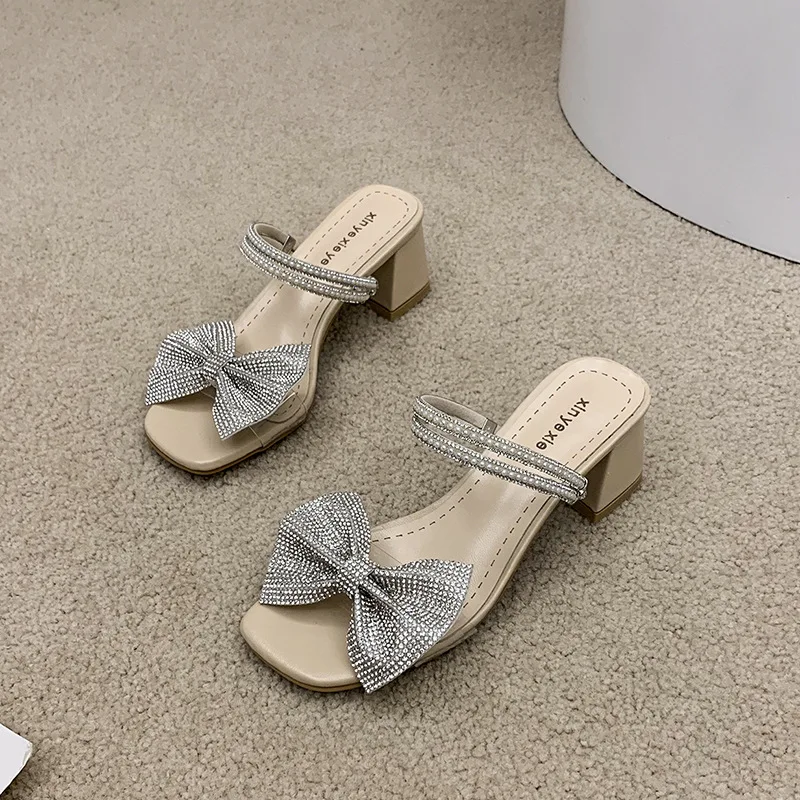 

Shoes Woman's Slippers Glitter Slides Low Heeled Mules Square heel Fashion 2021 Jelly High Block Summer Luxury Soft Scandals Fab