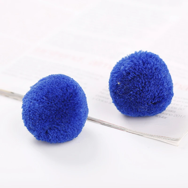 

5PCS Random Color Pompom Cat Toy Interactive Plush Ball Toy Colorful Kitten Small Ball Toy Cat Chase Ball Cat Training Toys