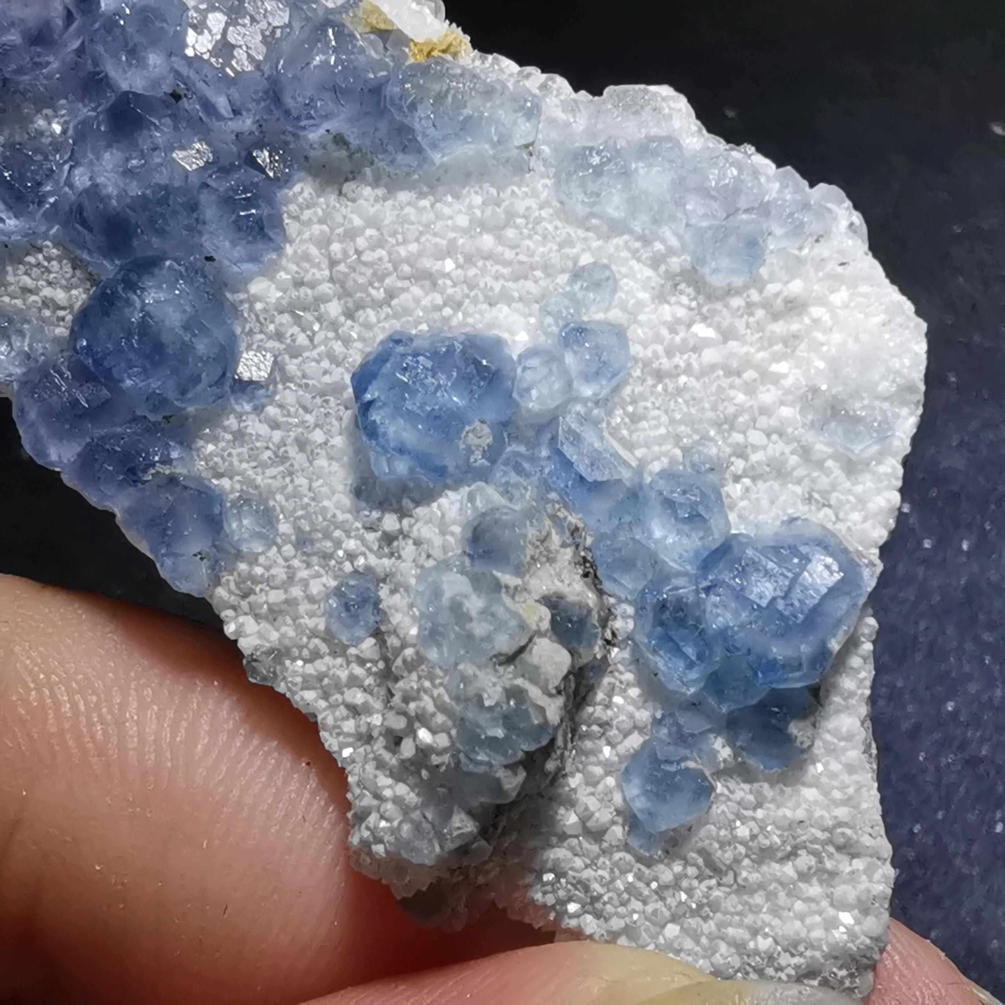 

13.4gNatural blue-green fluorite and quartz mineral specimen healing energy home decoration teaching specimen ornaments