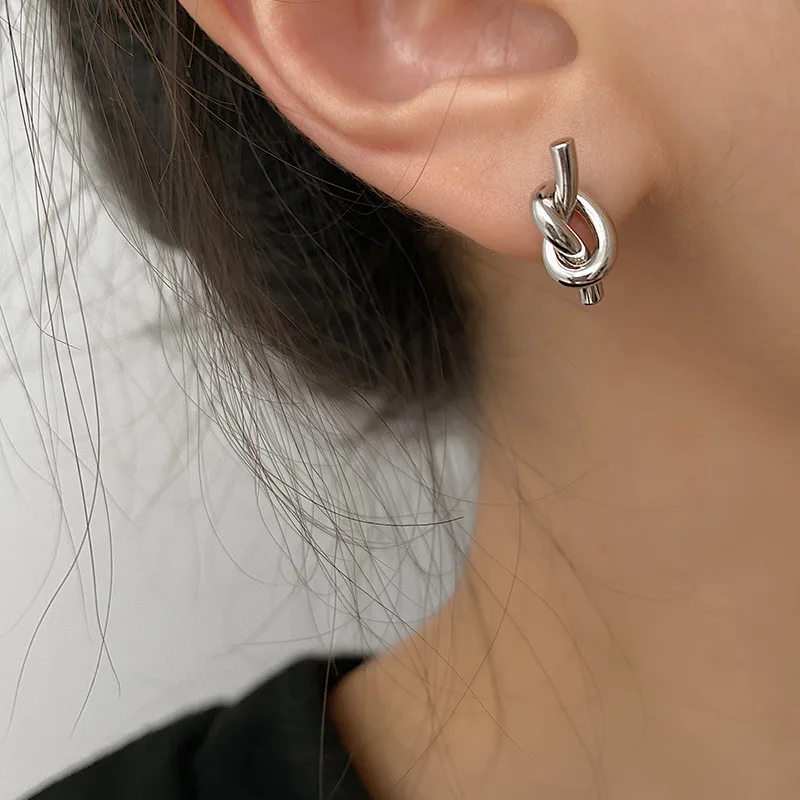 

Exquisite Titanium steel 3D Simple Knot Earrings Base Small knotted ear studs Earrings Temperament earrings Jewelry Accessories