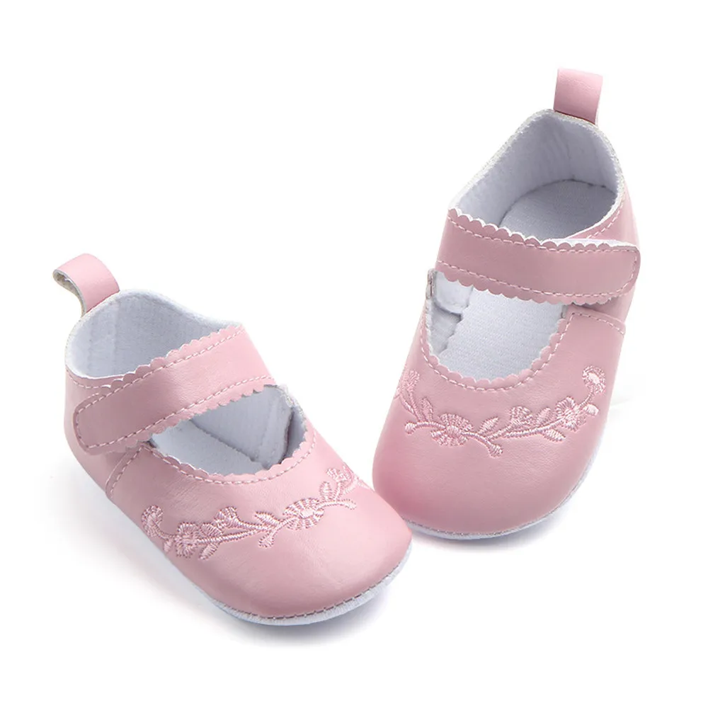 Pink Детская обувь; коллекция года; Лидер продаж; модные кроссовки для новорожденных; нескользящие тонкие туфли с вышивкой для девочек; Buciki Dla Niemowlat - Цвет: Pink