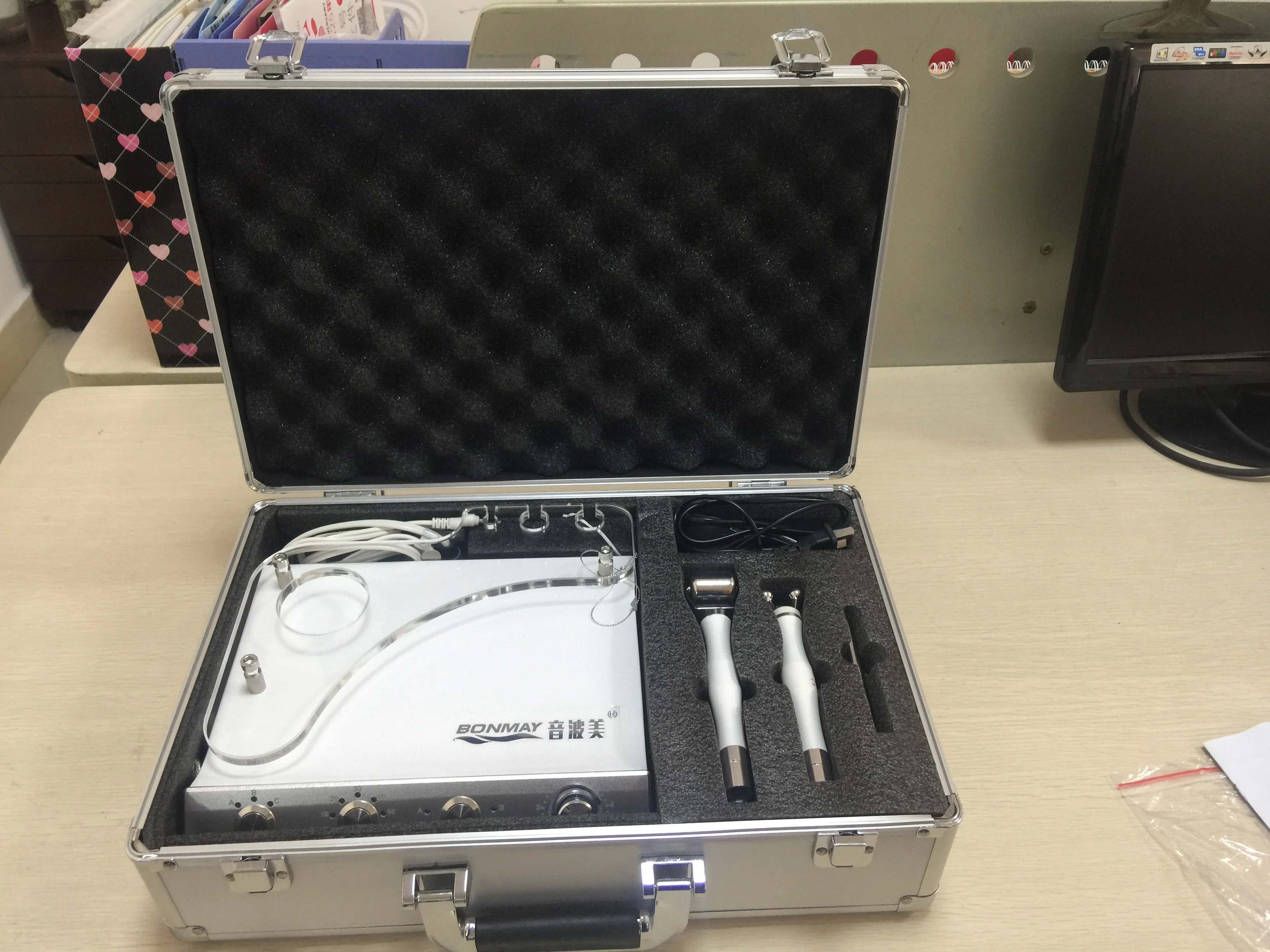 

Биоинтенсивный Регулируемый лифтинг лица, бытовая машина для похудения ik92-024(V face) в Guangzhou inkue