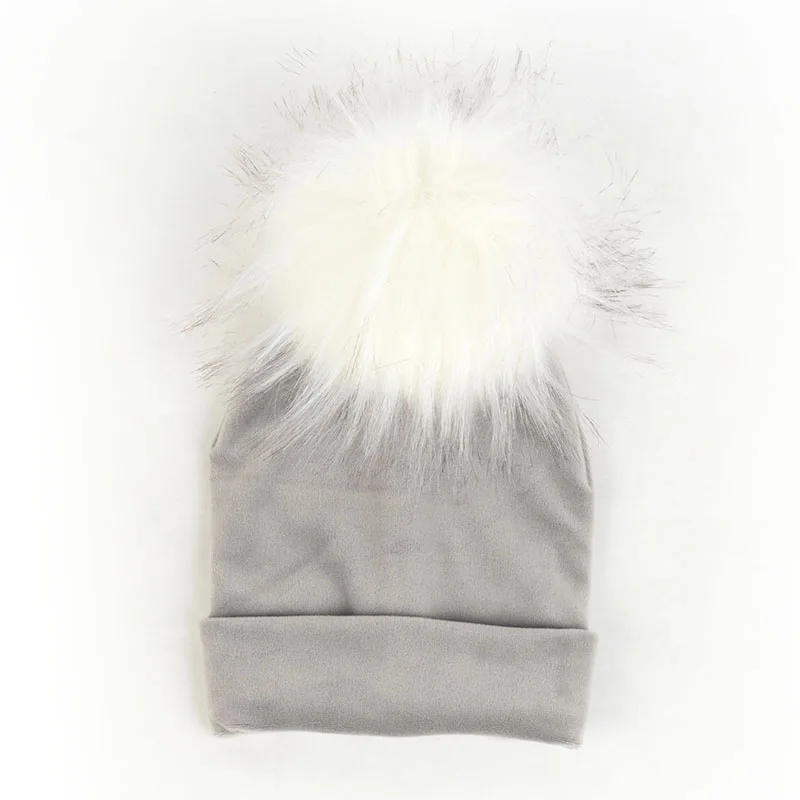 Light Gray22 Geebro/шапка для новорожденных, искусственный помпон из меха енота для девочек и мальчиков, теплая зимняя вязаная бархатная шапка Ins, модные мягкие толстые фланелевые шапки - Цвет: Light Gray22