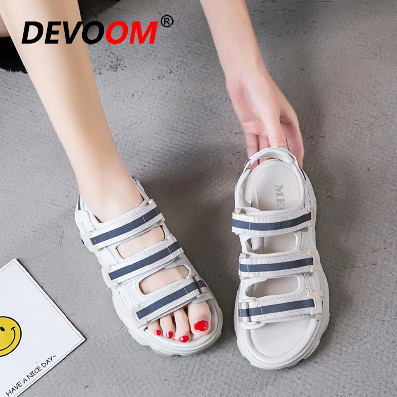 Женские сандалии на резиновой подошве пляжные спортивные для летнего сезона 2020 |