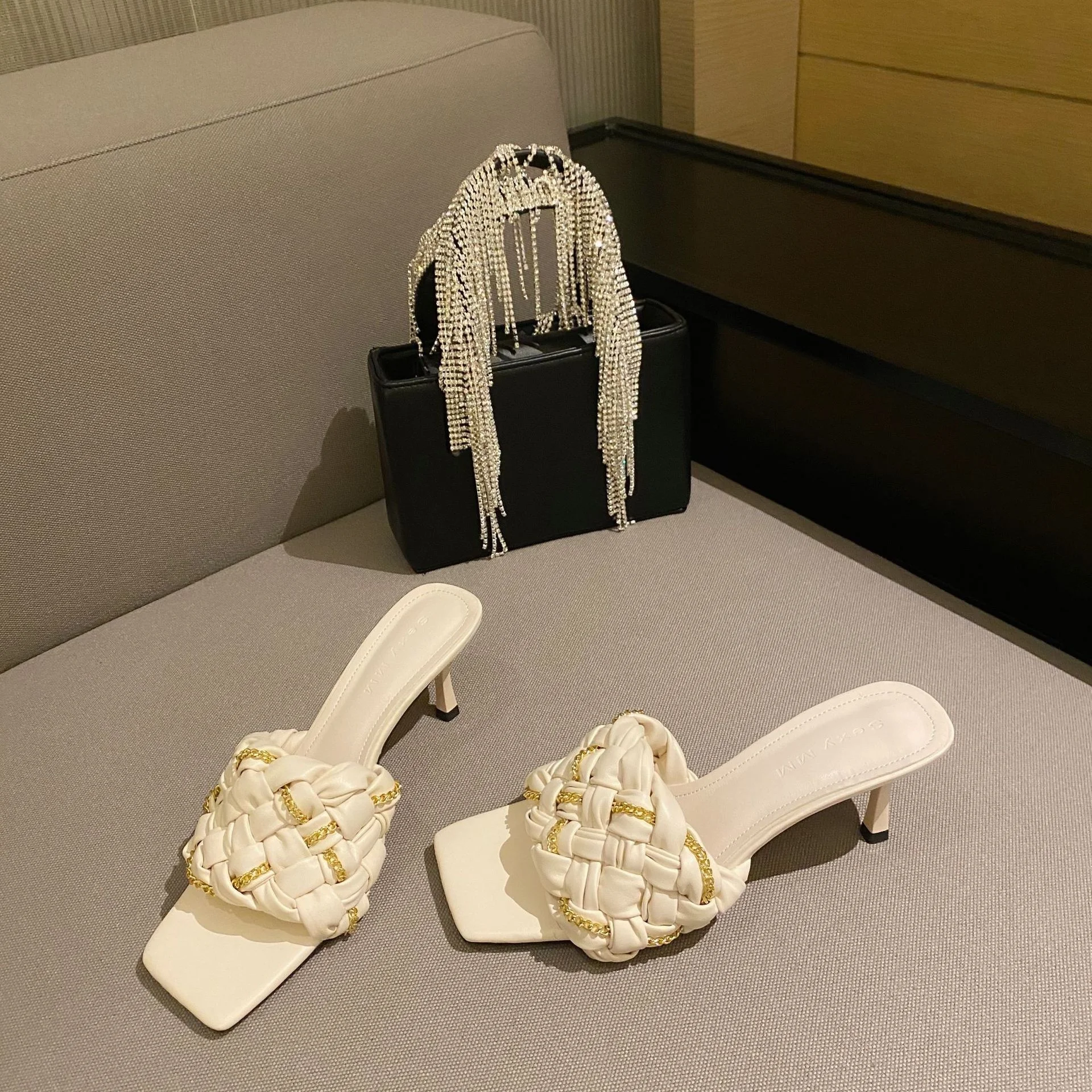 

2021 summer knitting square head open toe thin heel flip flops for women