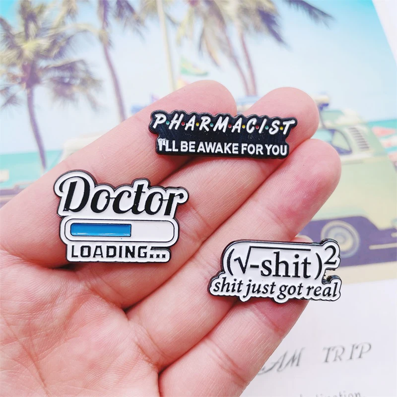 Креативные эмалевые булавки с английскими буквами и математическими