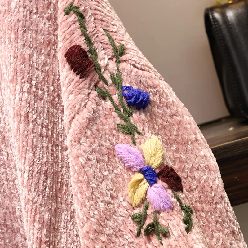 Женский трикотажный костюм с цветочной вышивкой и рукавами-фонариками Свободный