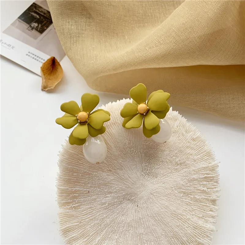 2020 новые корейские Винтажные серьги для женщин цветные с цветами и белым