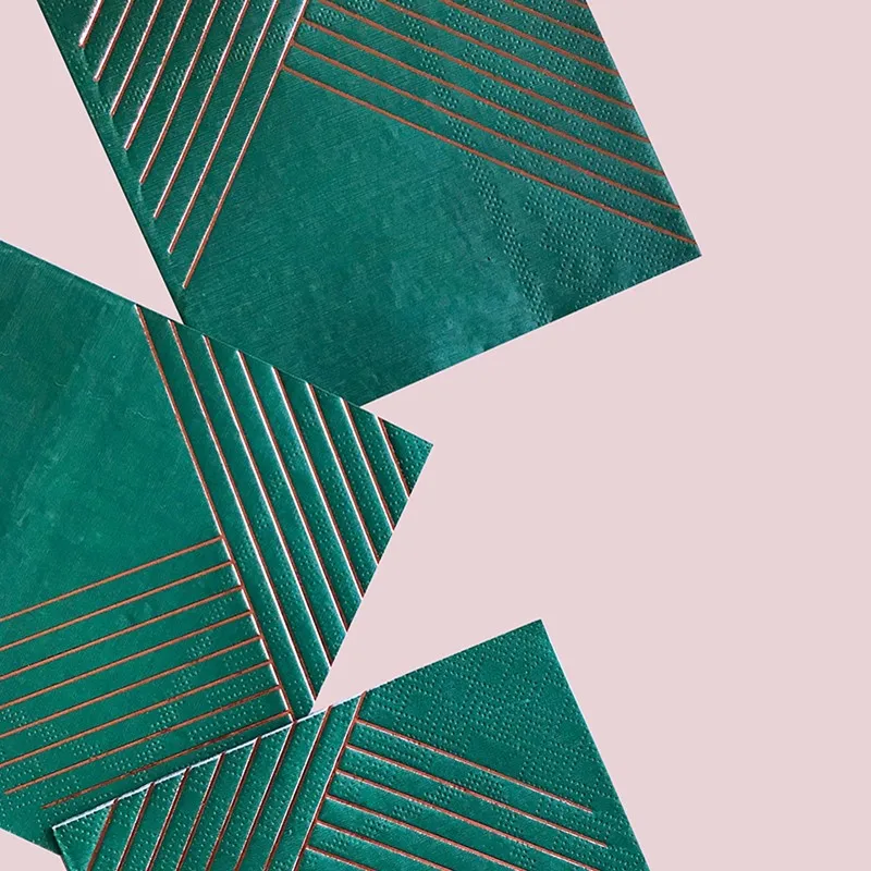 

GREEN WITH GOLD STRIPE ONE TIME PAPER PLATE CUP VALENTINE'S DAY BIRTHDAY PARTY THANKSGIVING WEDDING PORTABLE TABLEWARE