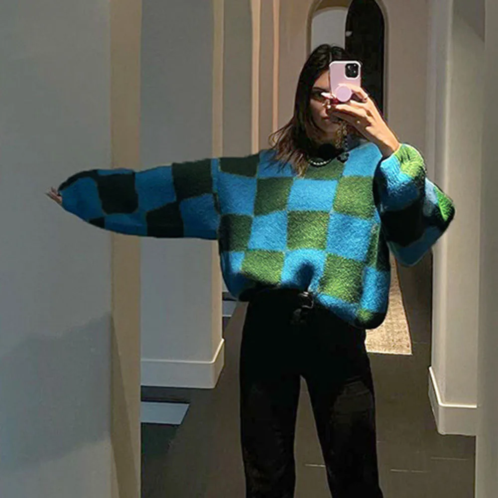 

Женский Осенний новый свитер, повседневный модный Свободный вязаный пуловер в клетку контрастных цветов с длинными рукавами и круглым выре...