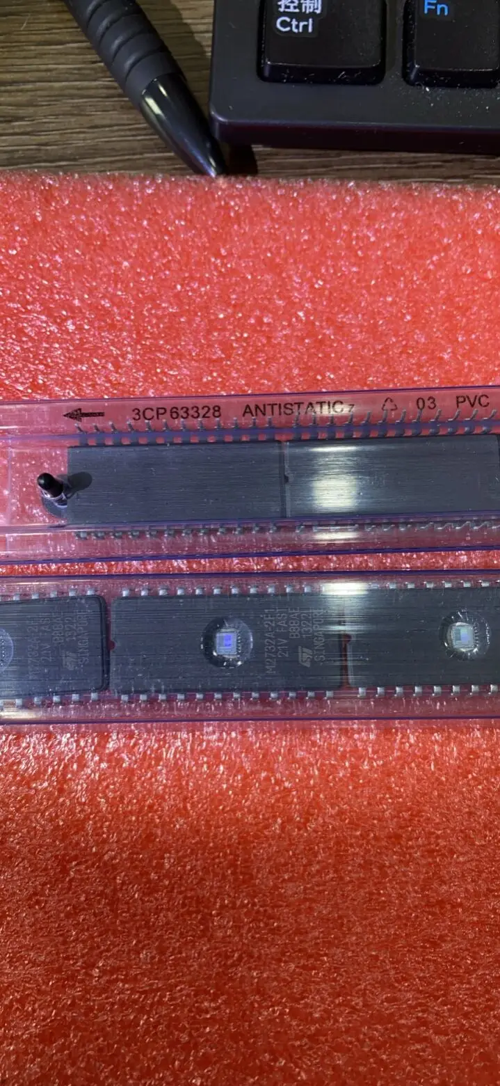 

M2732A-2F1 M2732A MCU DIP-24 10 шт-1 лот