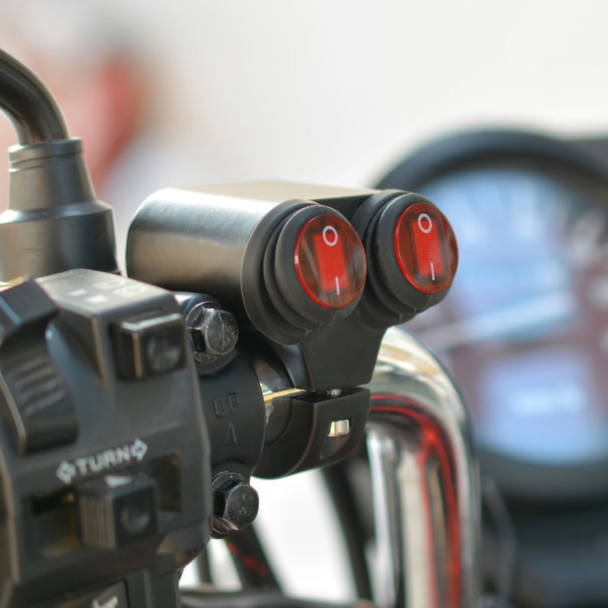 

Motorcycle Headlight Switches Handlebar Aluminum Alloy 2 Gang Switch With Indicator Light For Motorcycling 22mm Handlebar