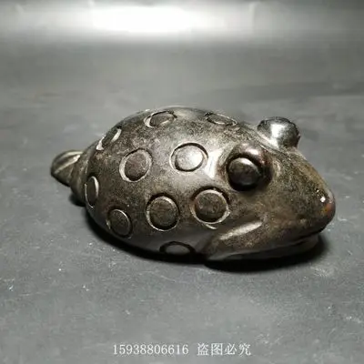 

Exquisite Hongshan Culture Golden Toad home decoration Pendant