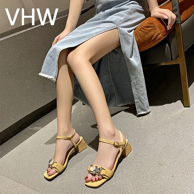 

Fashion Rhinestone Design Women Sandals Open Toe Square Heels 2021 Summer Ladies Casual Shoes Buckle Strap Sandals White Yellow