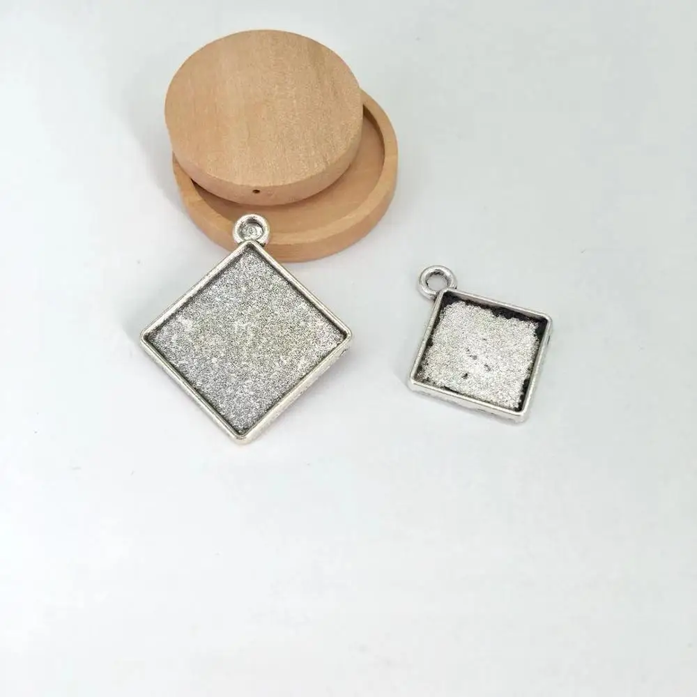 

Vintage 8 pcs alloy square bottom bracket fit time gem frame charms fit diy handmade necklace earring bracelet Jewelry Making