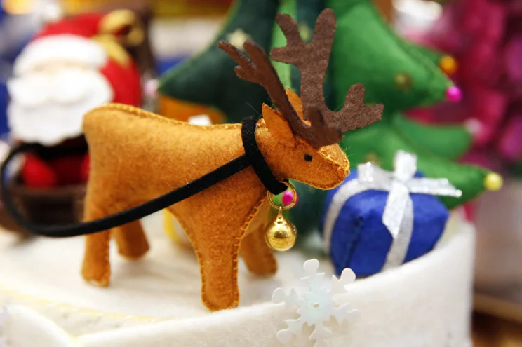 Рождественская музыкальная шкатулка сделай сам 14 х19 см Ручное шитье Санта-Клаус