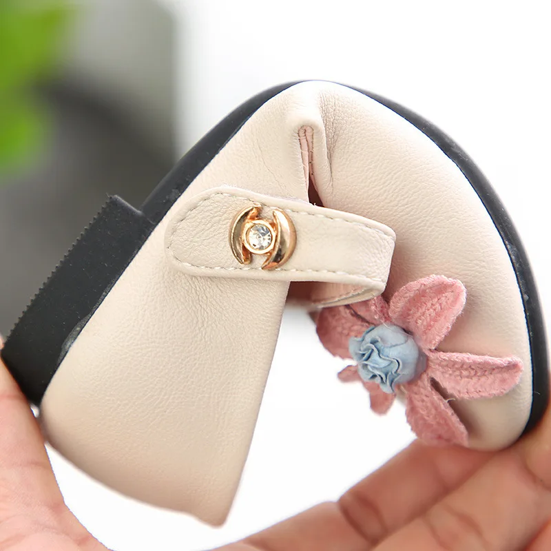 Обувь принцессы для девочек с цветочным принтом Милые детские кроссовки Детские