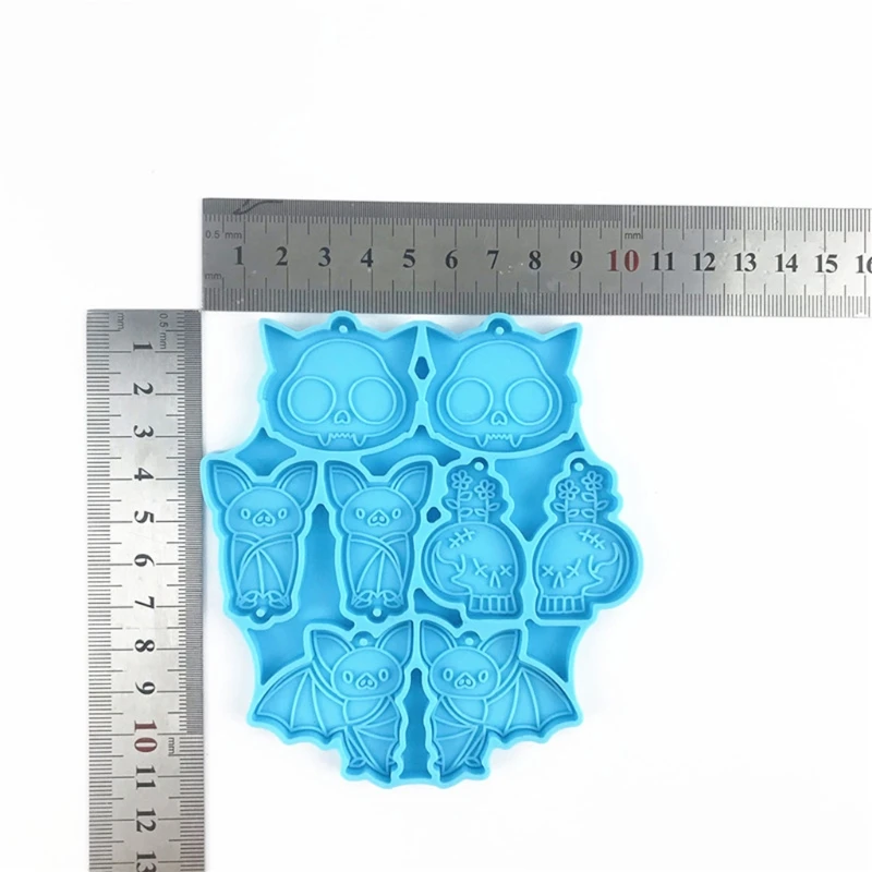 

Bat Series Keychain Epoxy Resin Mold Jewelry Pendant Silicone Mould DIY Crafts Decorations Casting Tools