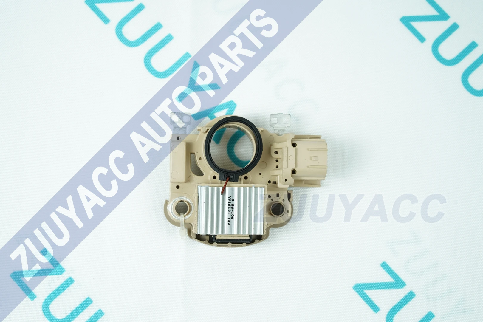 Щетка держателя регулятора напряжения переменного тока OE для Honda CRV 2 0/2 4 02 06 RD5 RD7