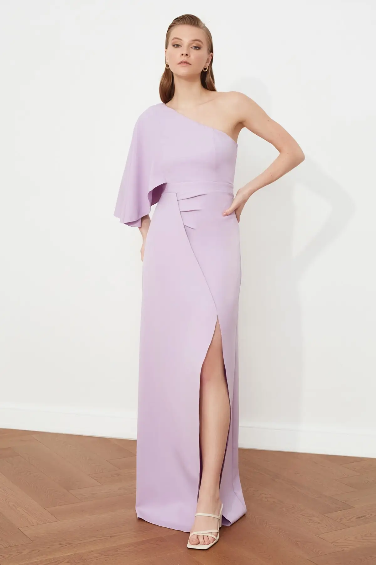 

Trendyol Battery Detail Evening Dress & Prom Gown TPRSS20AE0049