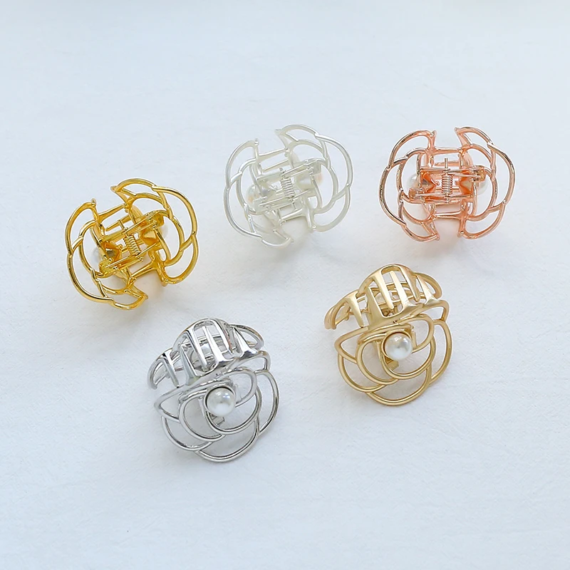 Металлическая заколка для волос в стиле ретро |