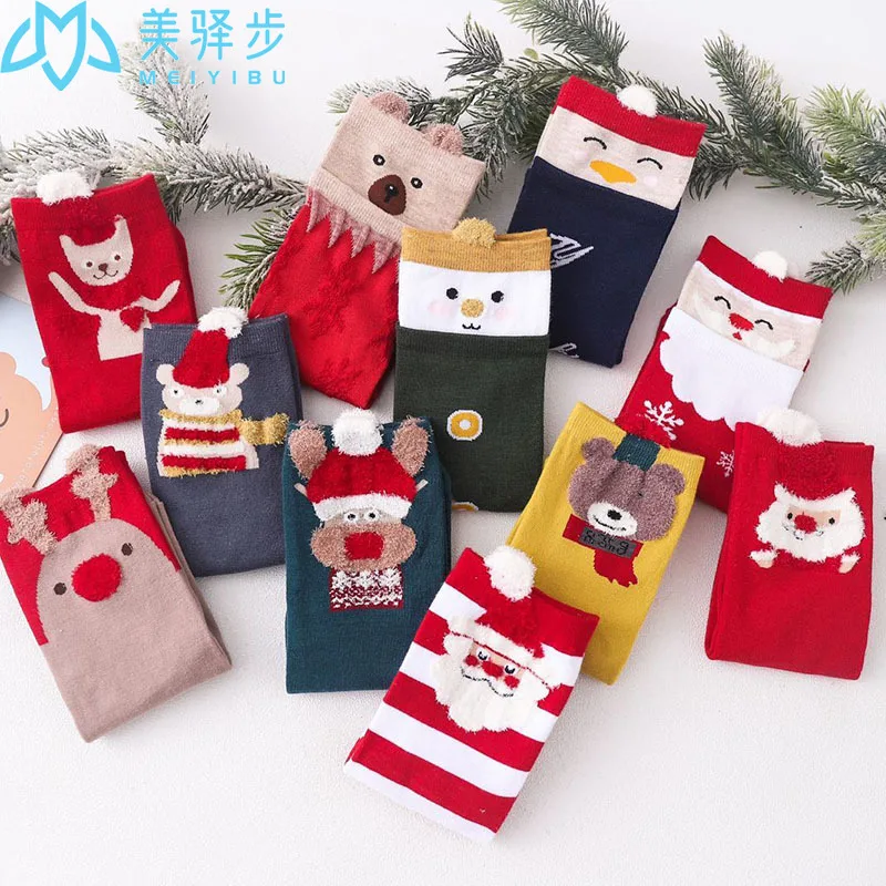 1 Box Is 4 Pairs Winter Cotton Red Socks Three Dimensional Cartoon Christmas Socks Cute Japanese Socks with Gift Box