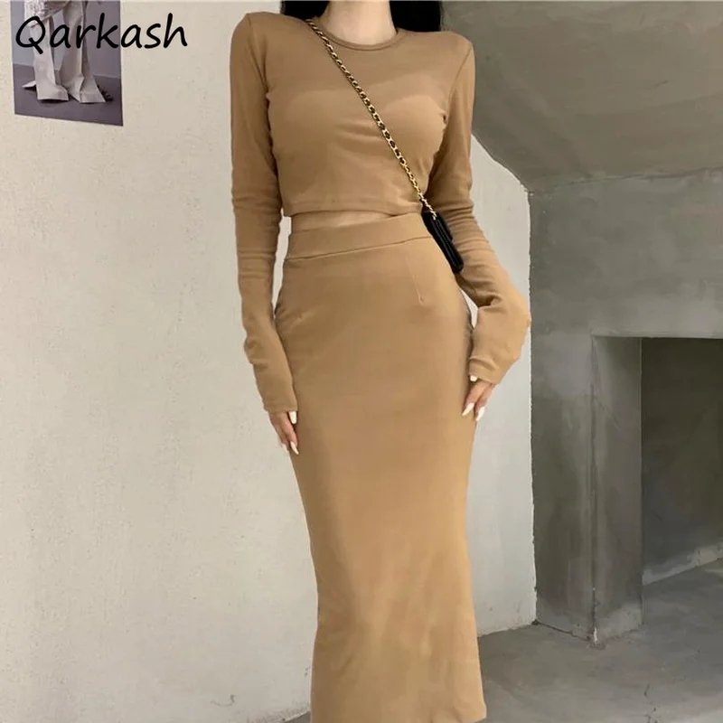 

Sets Women Slim Sexy Autumn Clothes Pure High Street Elegant Knitted Crops Femme 2 Pieces Vintage Light Soft Skirt Harajuku New