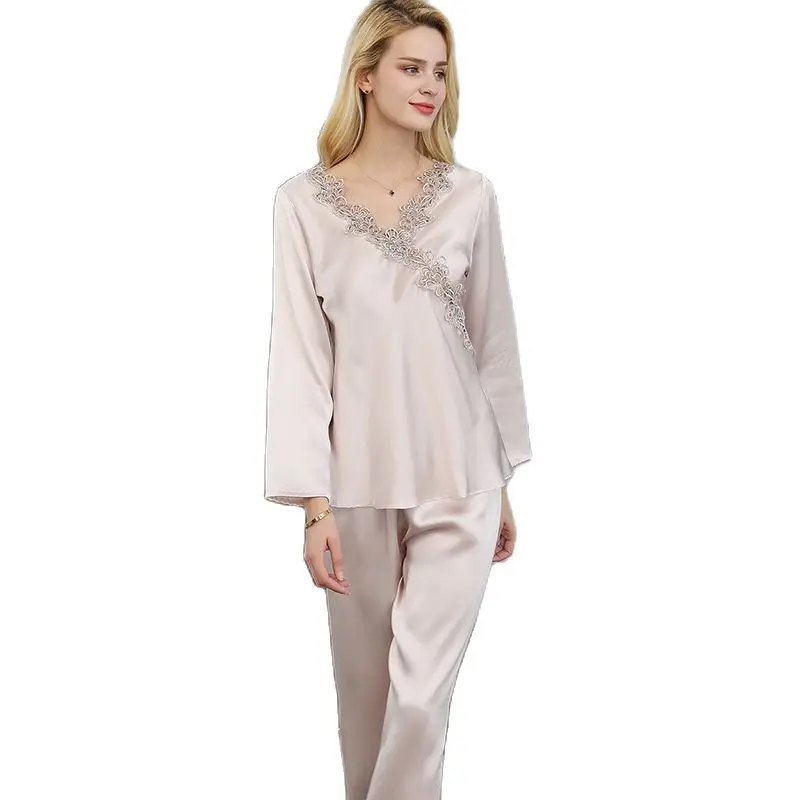 T77173 New Fashion silk Sleeping wear two suits spring and summer100% Silk Embroidered household Wear Women Pajama Sets