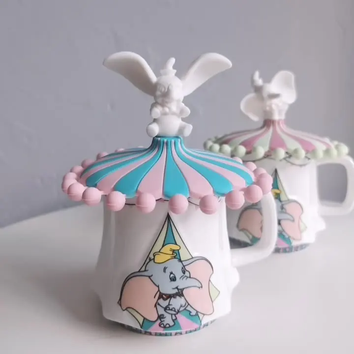 

Disney Dumbo Circus Series Hand-painted Ceramic Mug 3D Creative Three-dimensional Water Cup with Lid Couple Cup Festival Gift