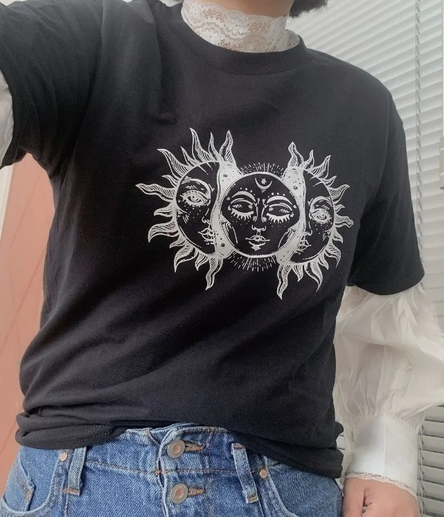 

Starqueen-JBH Women's Solar Eclipse Sun And Moon T-Shirt Vintage Fashion Aesthetic Grunge Tee Hipsters Gothic Clothing