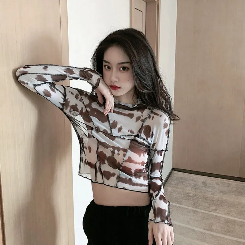 

VICONE Personality perspective show thin high waist exposed navel short print open back sunscreen long sleeve top