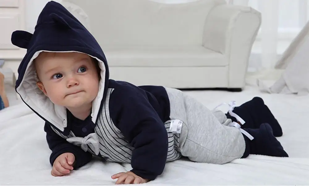 Теплое Полосатое пальто с капюшоном для новорожденных мальчиков верхняя одежда