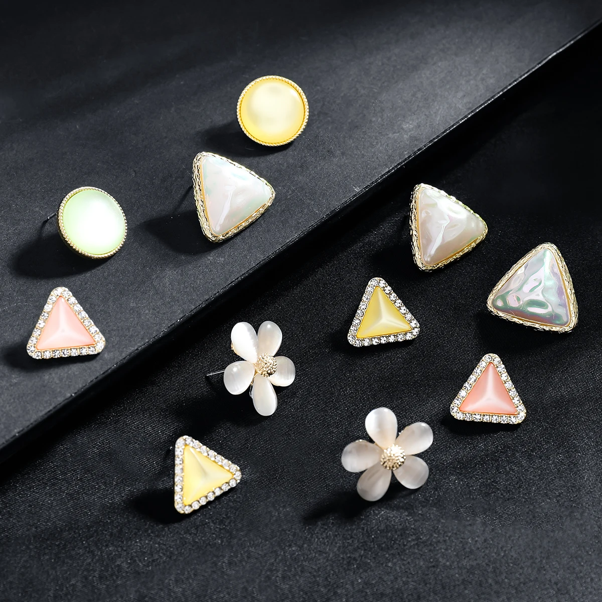 Pauli Manfi модные изысканные полимерные серьги гвоздики с искусственным опалом