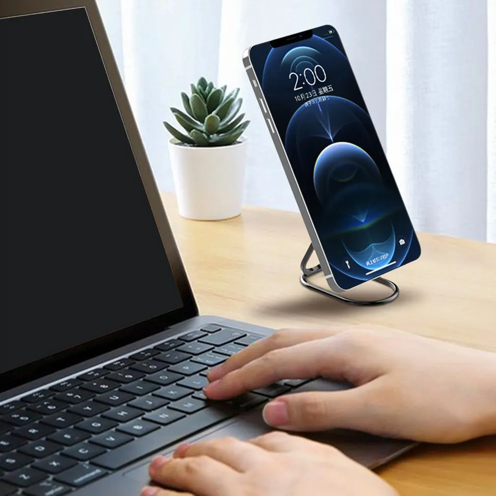 

Регулируемый держатель для телефона с вращением на 360 °, складной держатель для телефона, магнитный автомобильный держатель для телефонов и...